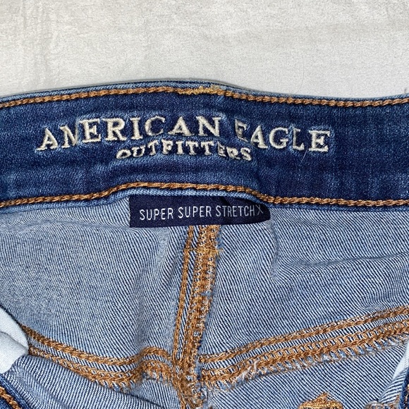 Shorts - Picture 3 of 3